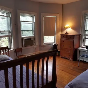 Habitación en casa particular Sid's Victorian Oasis, Nueva York